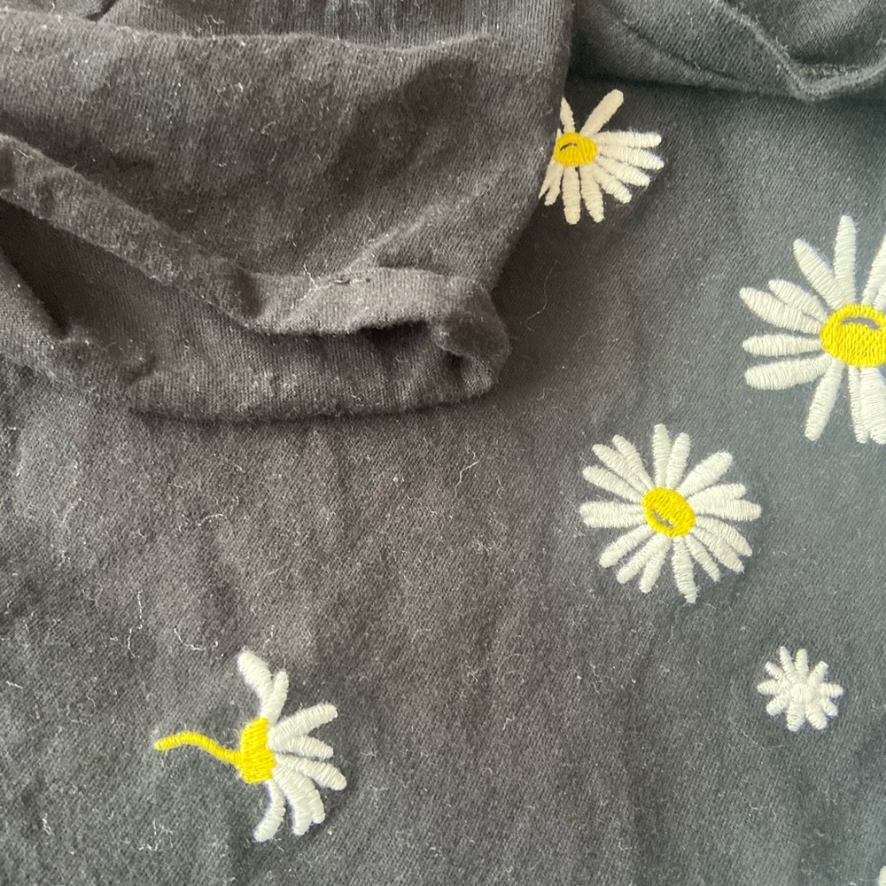 Black with sunflowers 🌻 shirt design